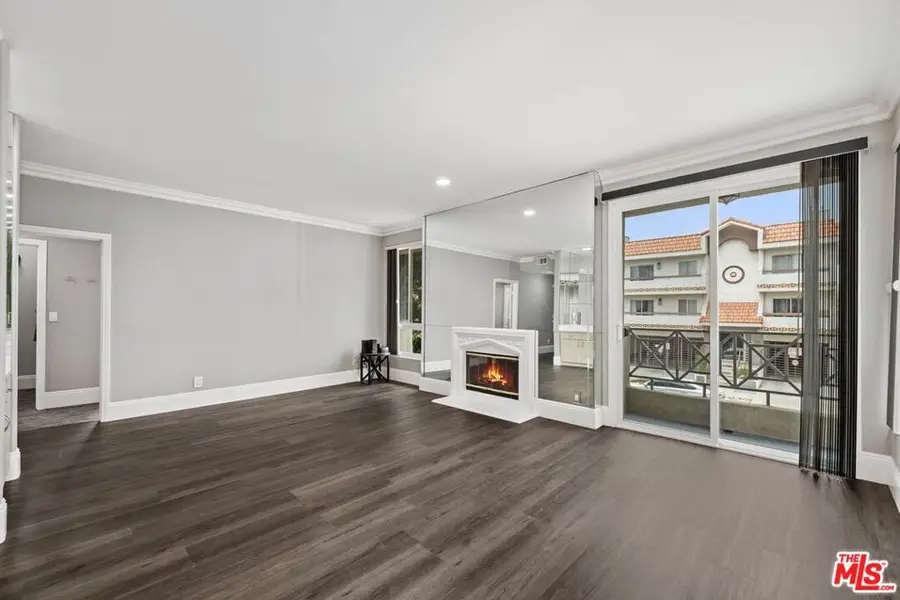 1516 Hi Point Street #101, Los Angeles, CA 90035 - Image #2