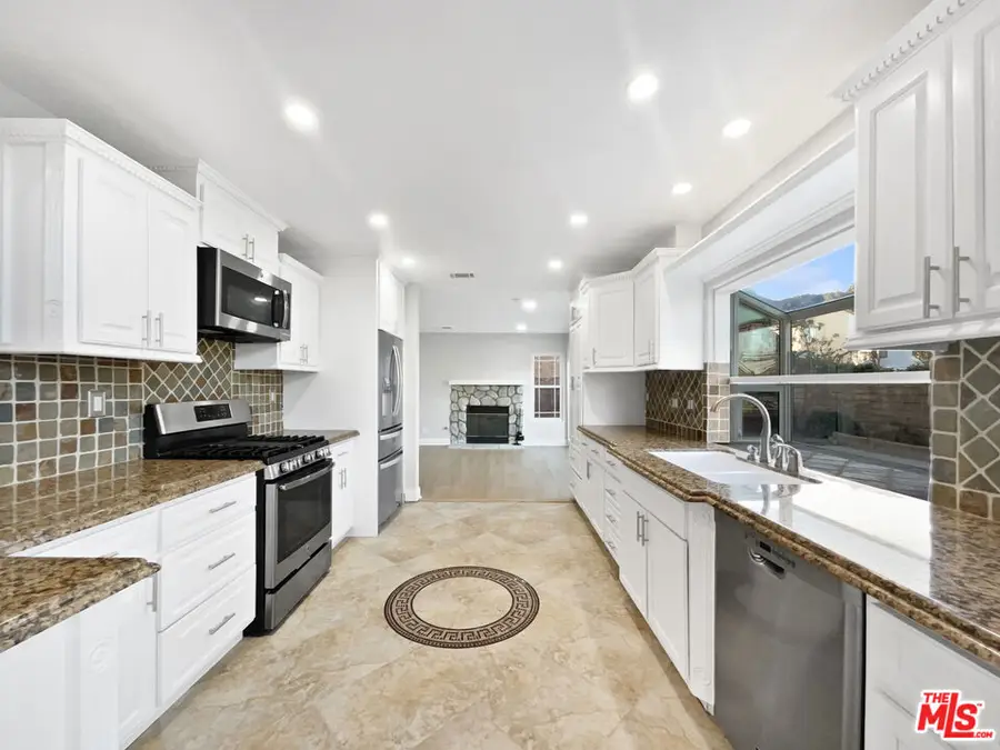 28547 Heather Lane, Castaic, CA 91384 - #2