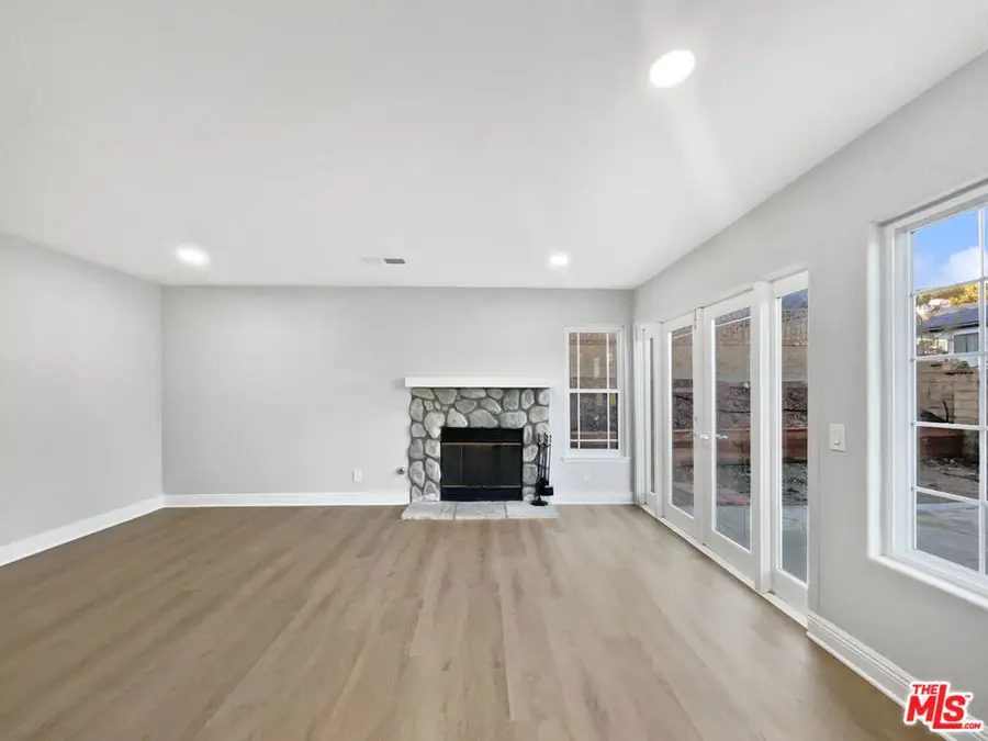 28547 Heather Lane, Castaic, CA 91384 - #3