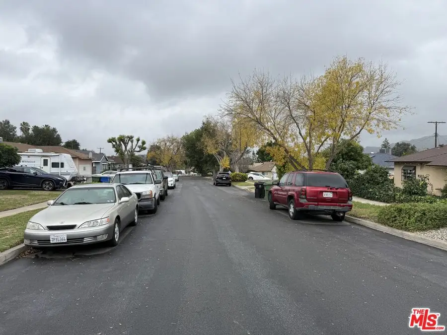 8230 Kyle Street, Sunland, CA 91040 - #3