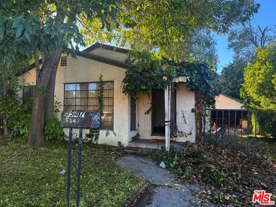 5547 Shoup Avenue, Woodland Hills, CA 91367 - Image #1