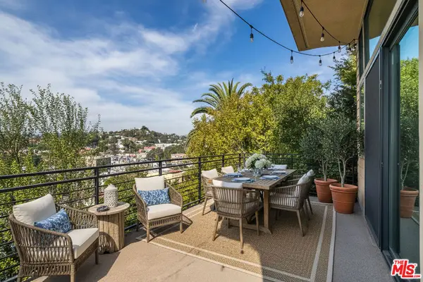1912 W Liberty Court, Los Angeles, CA 90026