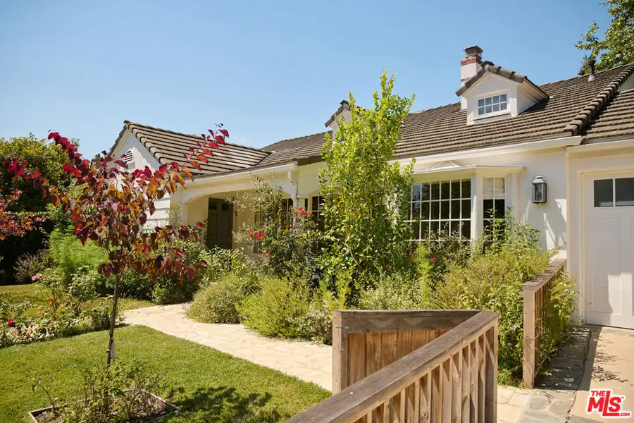 10463 Le Conte Avenue, Los Angeles, CA 90024 - Image #2