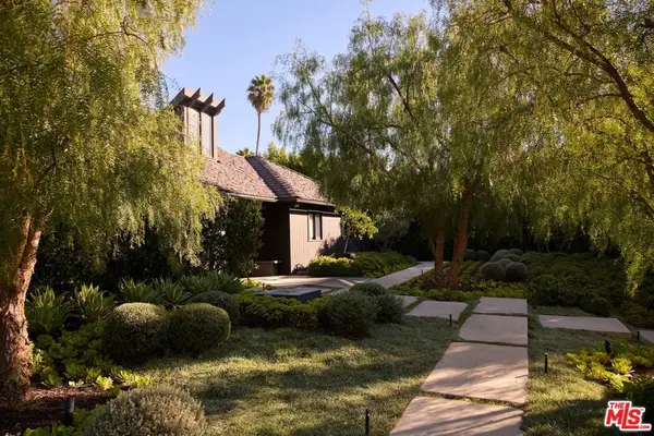 258 S Hudson Avenue, Los Angeles, CA 90004