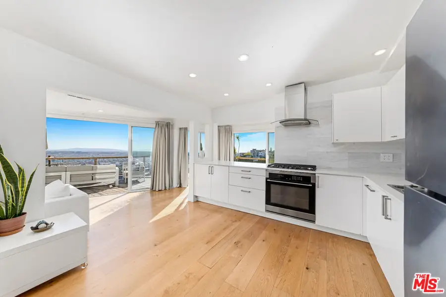 8494 Cole Crest Drive, Los Angeles, CA 90046 - #3