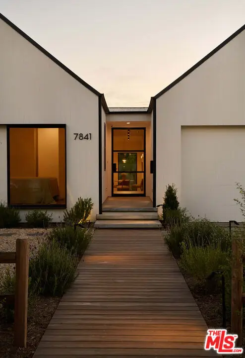 7841 Stewart Avenue, Los Angeles, CA 90045 - Image #3