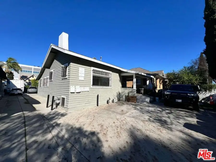 711 W 41st Street, Los Angeles, CA 90037 - #2