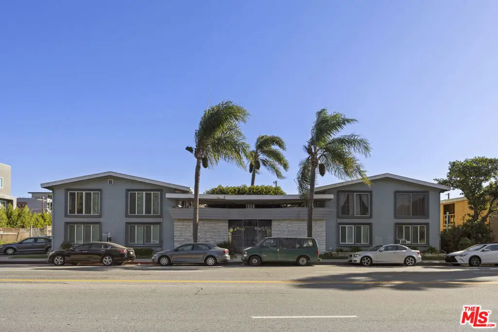 1904 S Robertson Boulevard, Los Angeles, CA 90034 - Image #1