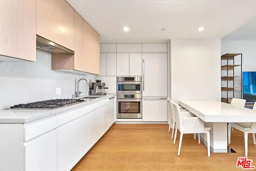 877 Francisco Street #1516, Los Angeles, CA 90017 - Image #2