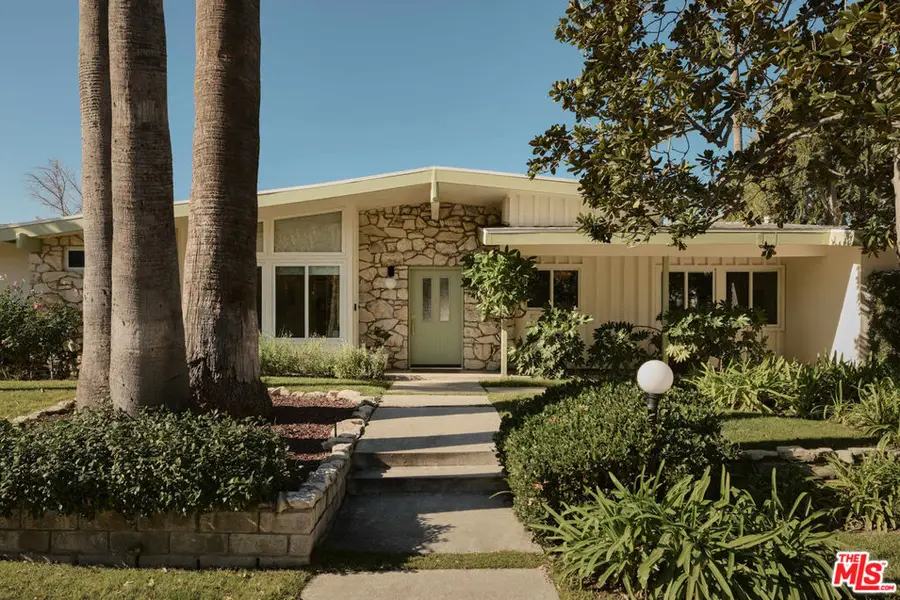 6001 Manton Avenue, Woodland Hills, CA 91367 - #3