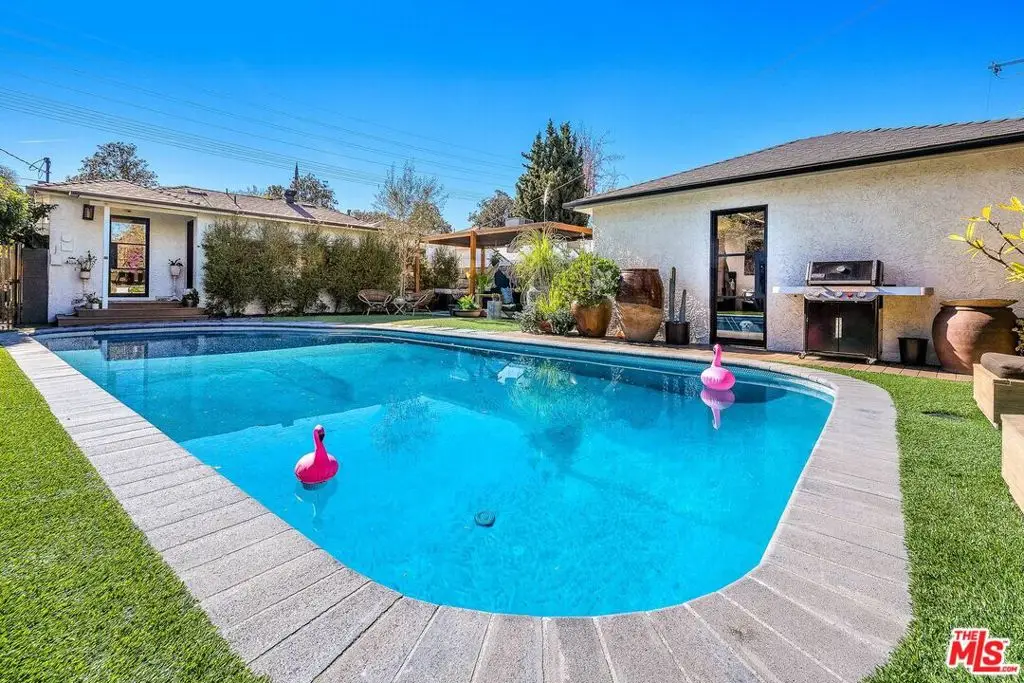 16645 Magnolia Boulevard, Encino, CA 91436 - #1