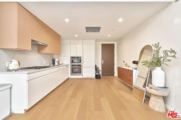 877 Francisco Street #1207, Los Angeles, CA 90017