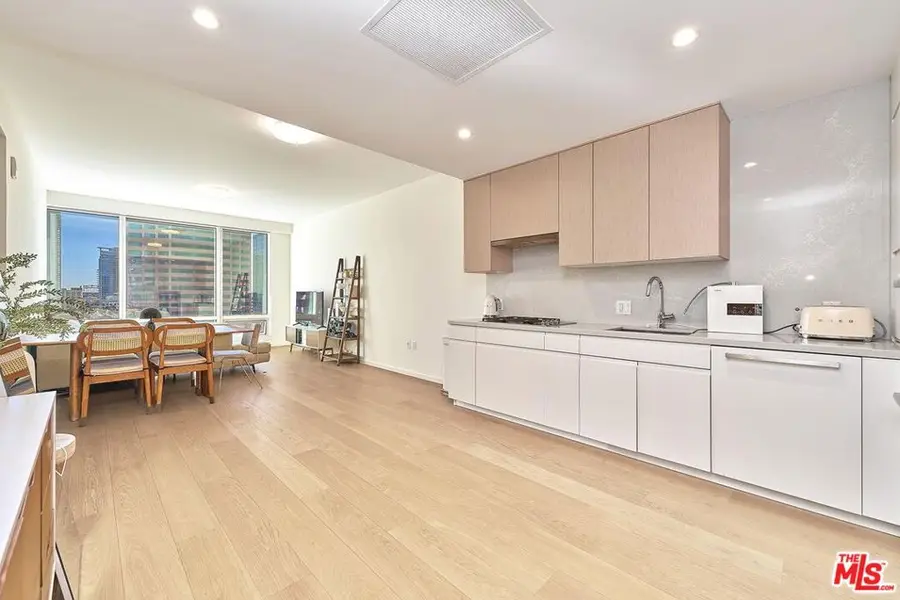 877 Francisco Street #1207, Los Angeles, CA 90017 - #2