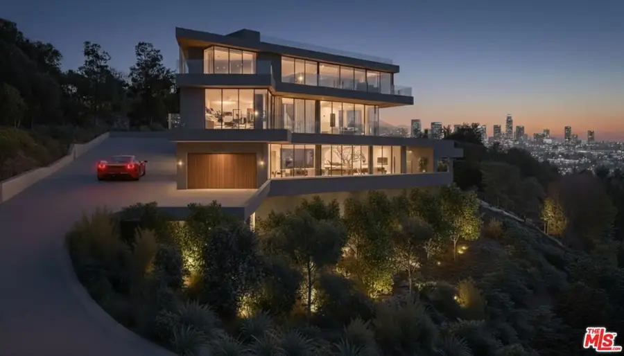 1510 N Tigertail Road, Los Angeles, CA 90049 - #3