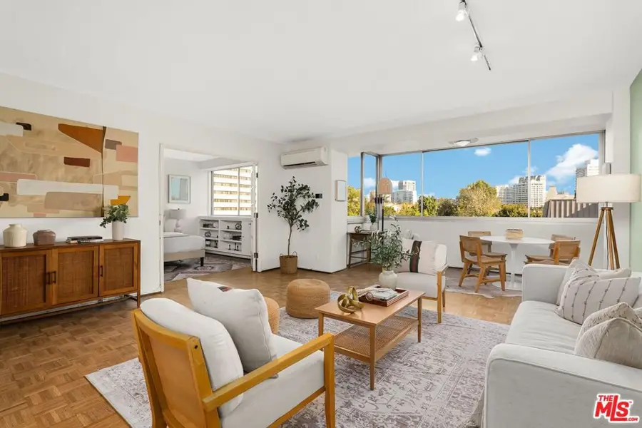 969 Hilgard Avenue #603, Los Angeles, CA 90024 - Image #3