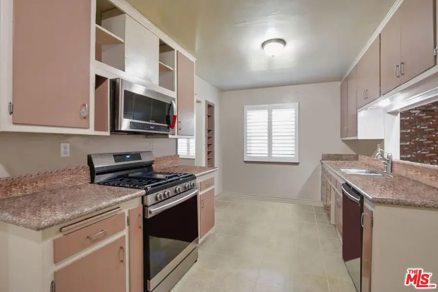 4702 Adenmoor Avenue, Lakewood, CA 90713 - Image #3