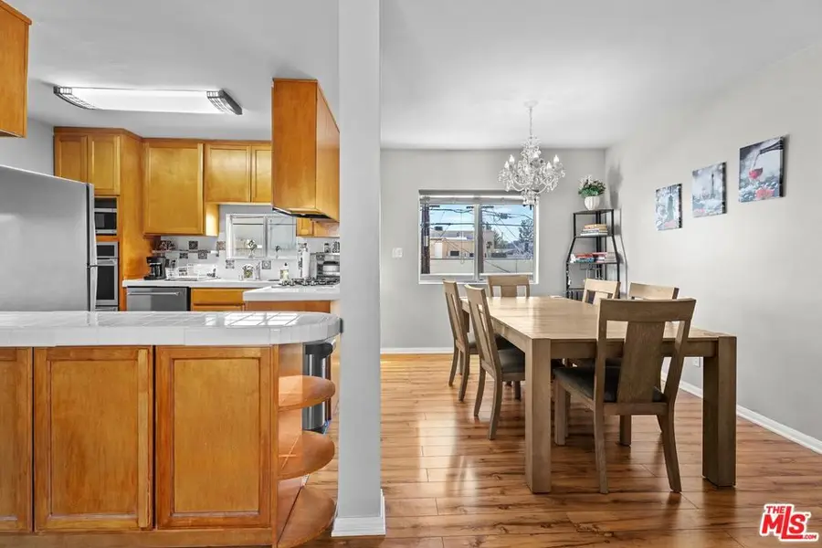 4358 Mammoth Avenue #14, Sherman Oaks, CA 91423 - Image #3