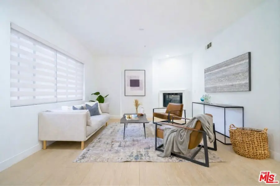 861 S Windsor Boulevard #103, Los Angeles, CA 90005 - Image #2