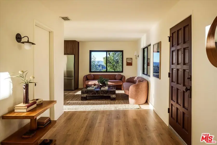 4249 Torreon Drive, Woodland Hills, CA 91364 - Image #2