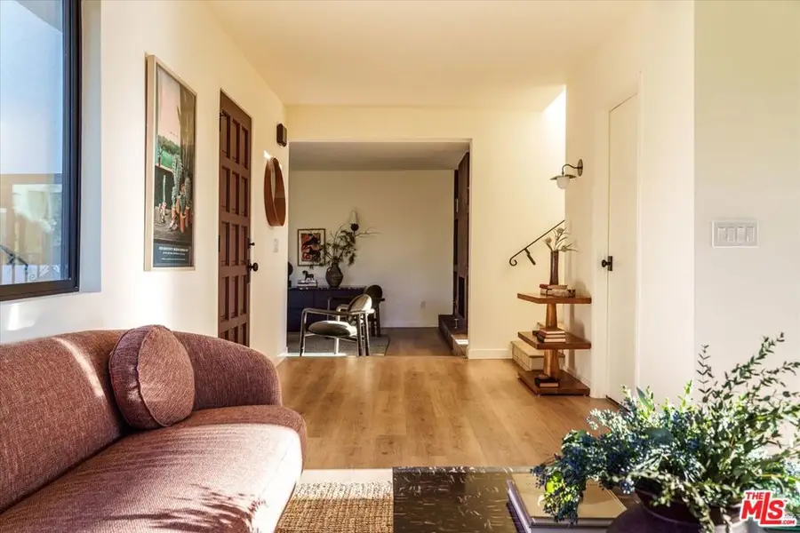 4249 Torreon Drive, Woodland Hills, CA 91364 - Image #3