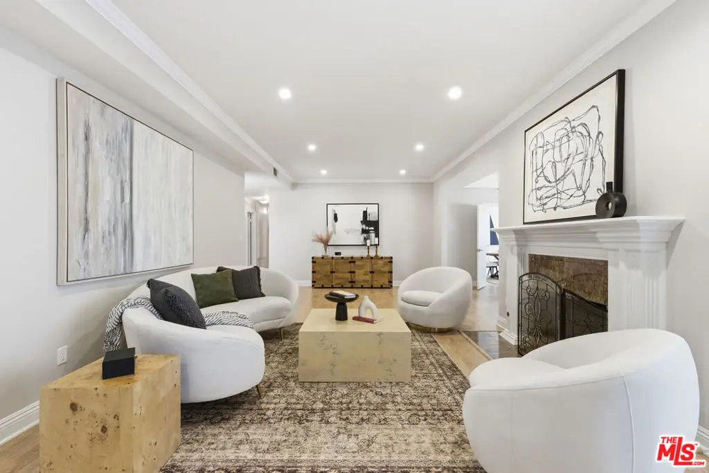 5240 Zelzah Avenue #106, Encino, CA 91316 - Image #1