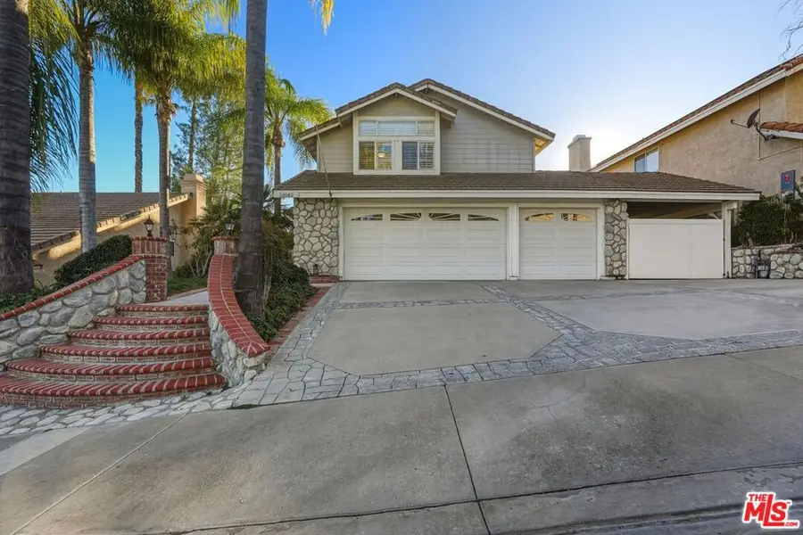 22042 Grovepark Drive, Saugus, CA 91350 - Image #2