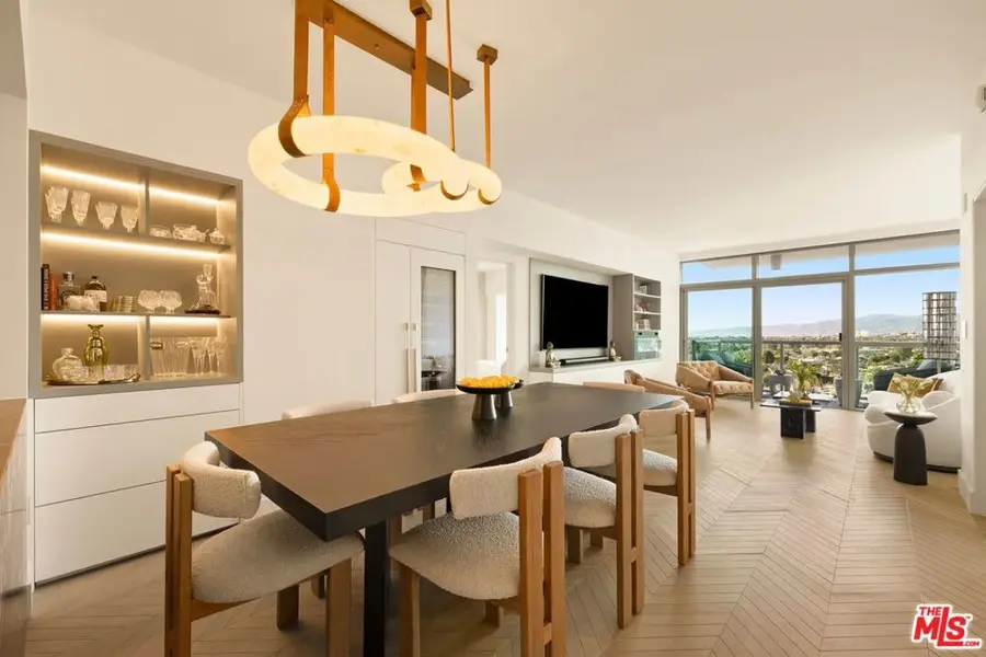 13700 Marina Pointe Drive #1011, Marina Del Rey, CA 90292 - Image #2