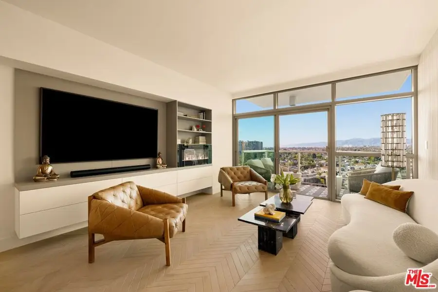 13700 Marina Pointe Drive #1011, Marina Del Rey, CA 90292 - Image #3