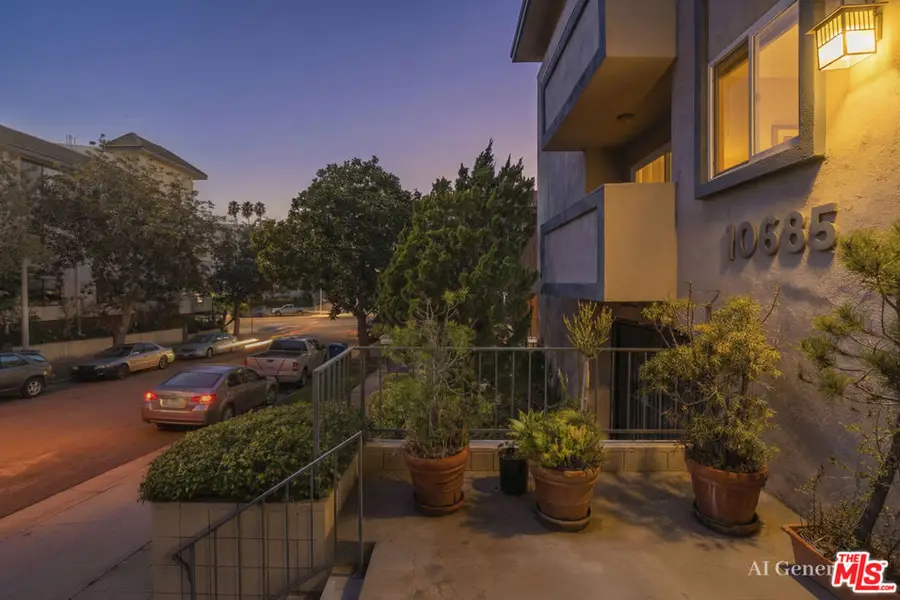 10685 Wilkins Avenue #4, Los Angeles, CA 90024 - Image #2