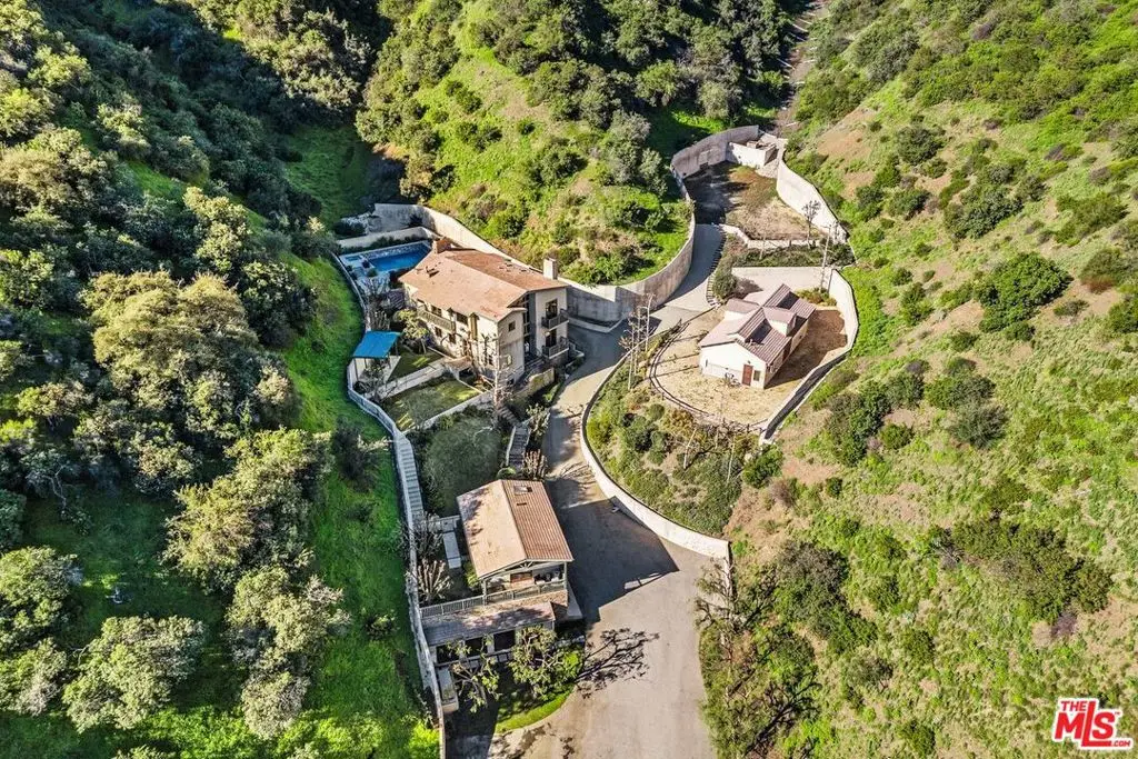 4099 Mandeville Canyon Rd, Los Angeles, CA 90049 - Image #1