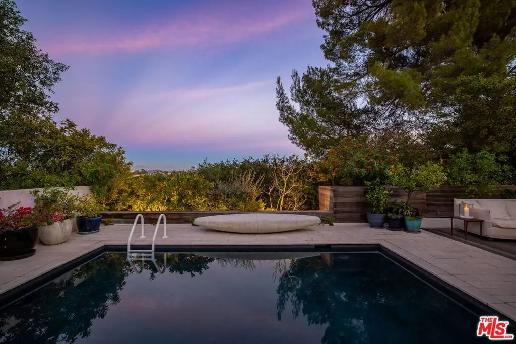 8704 Hollywood Hills Road, Los Angeles, CA 90046 - Image #1