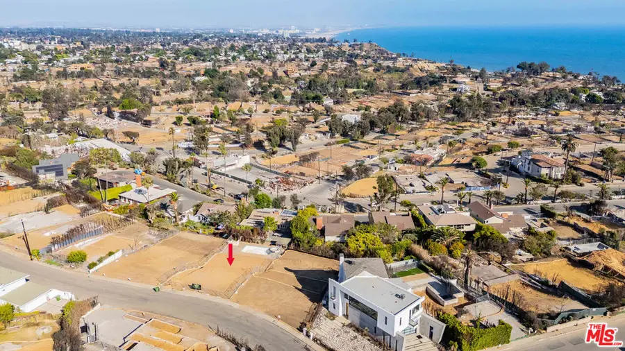 16660 Linda Terrace, Pacific Palisades, CA 90272 - Image #2