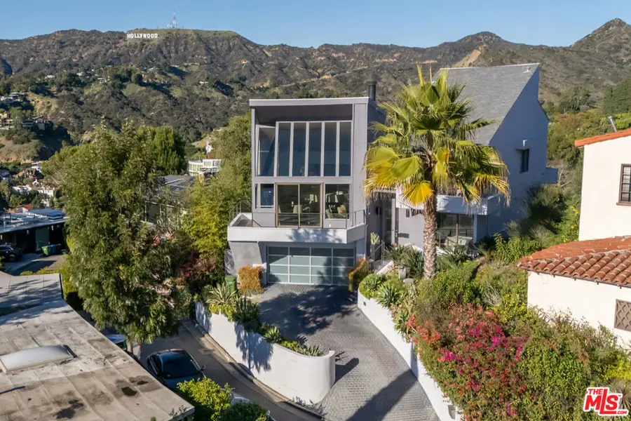 5682 Spreading Oak Drive, Los Angeles, CA 90068 - Image #3