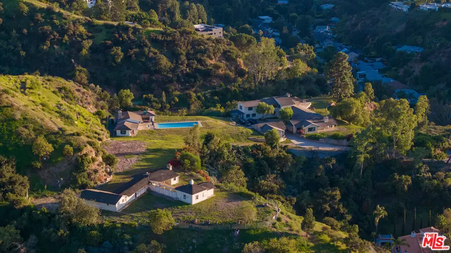 9501 Gloaming Drive, Beverly Hills, CA 90210 - #3