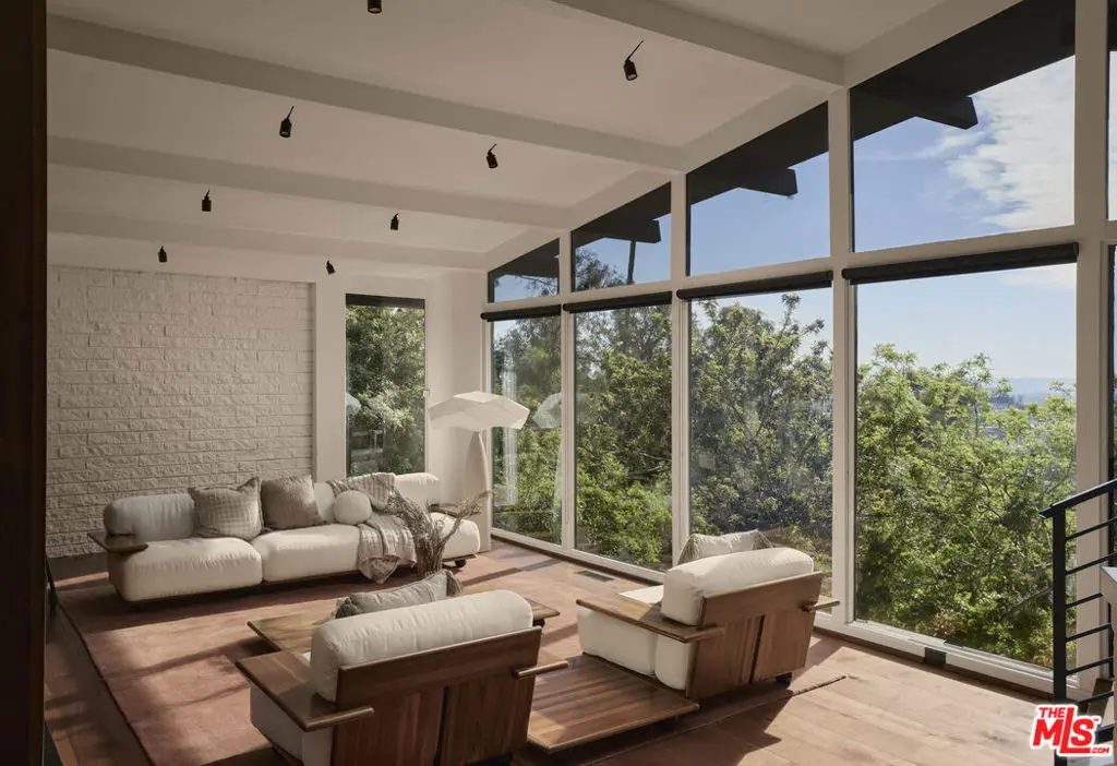 2055 N Gramercy, Los Angeles, CA 90068 - #1