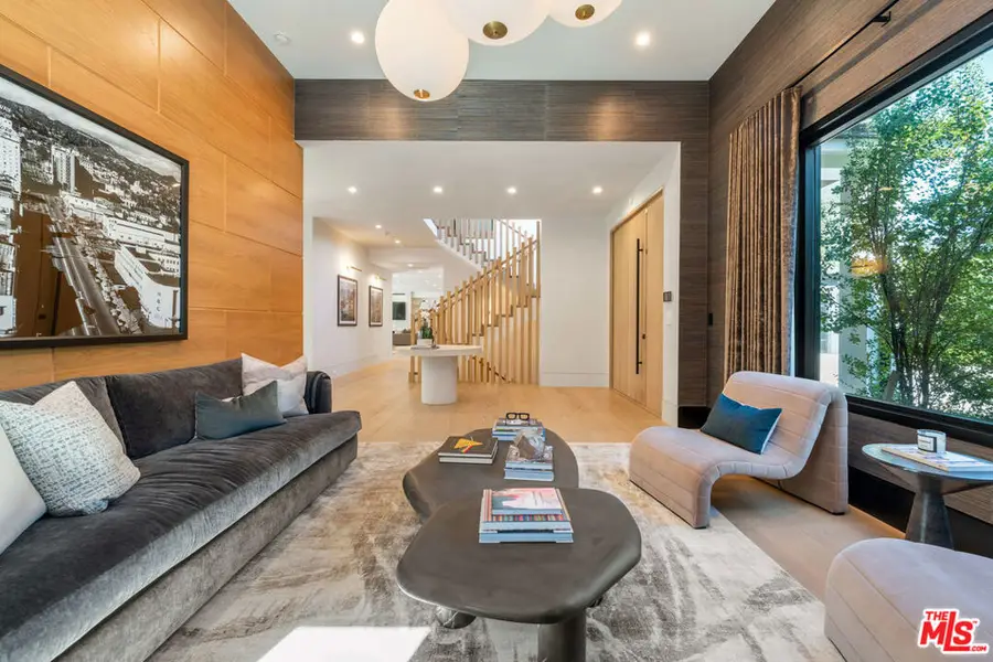 17228 Otsego Street, Encino, CA 91316 - #3