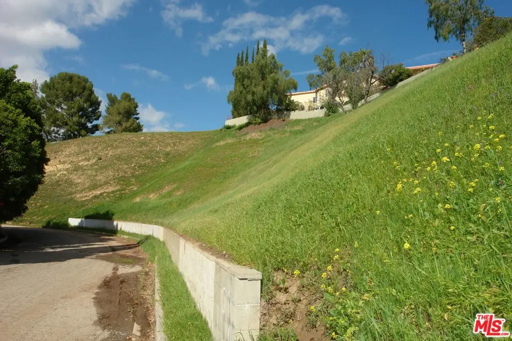 21672 Arcos Drive, Woodland Hills, CA 91364 - #1