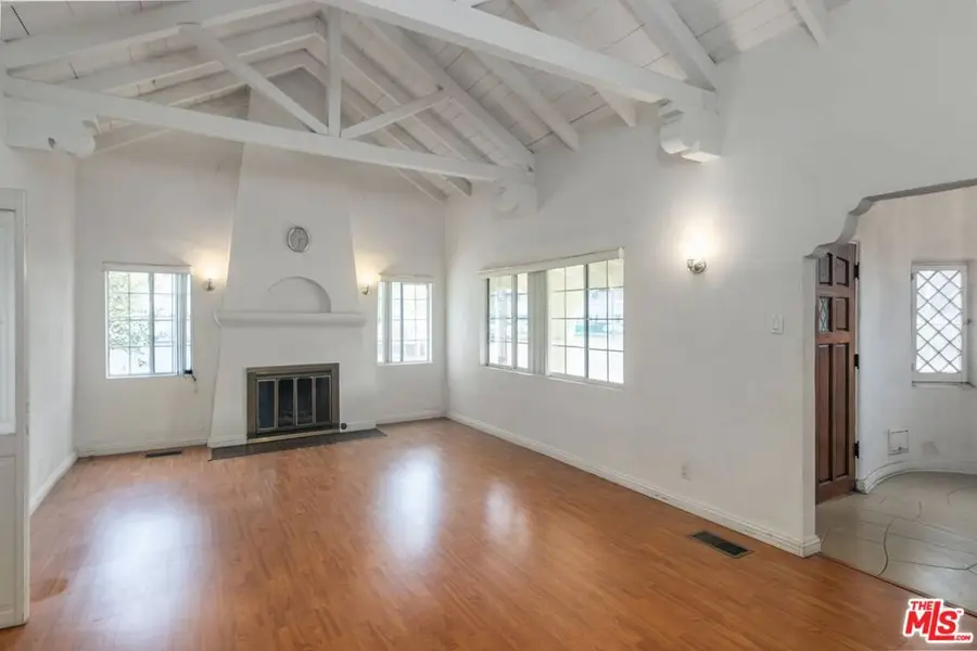 1025 E Garfield Avenue, Glendale, CA 91205 - Image #3