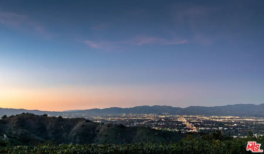 12047 Summit Circle, Beverly Hills, CA 90210 - Image #2