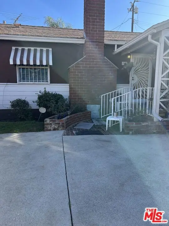 11908 Daleside Avenue, Hawthorne, CA 90250