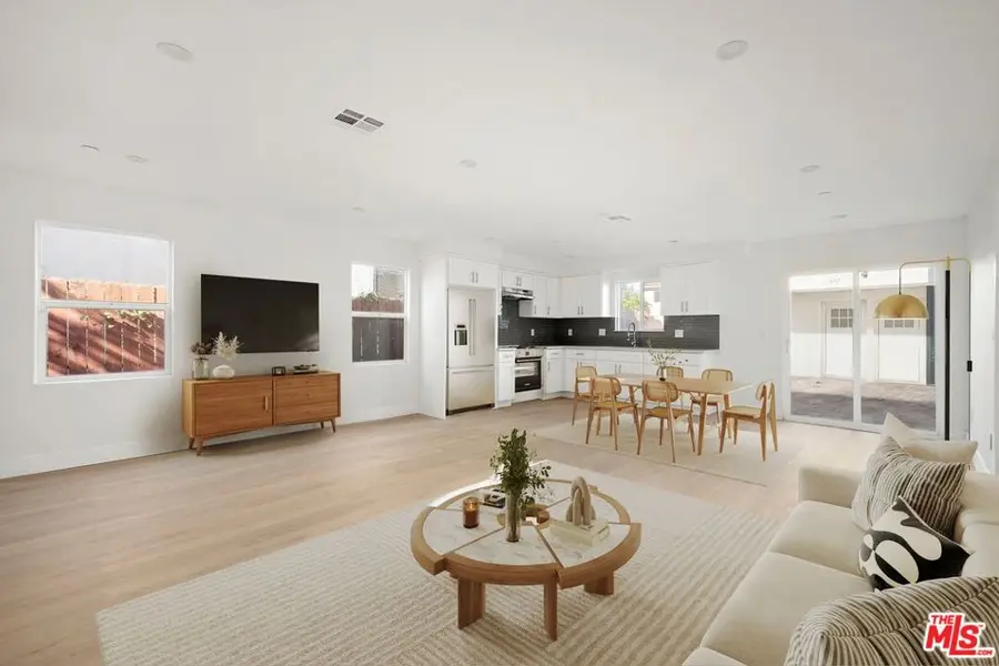 645 W 97th Street, Los Angeles, CA 90044 - Image #3