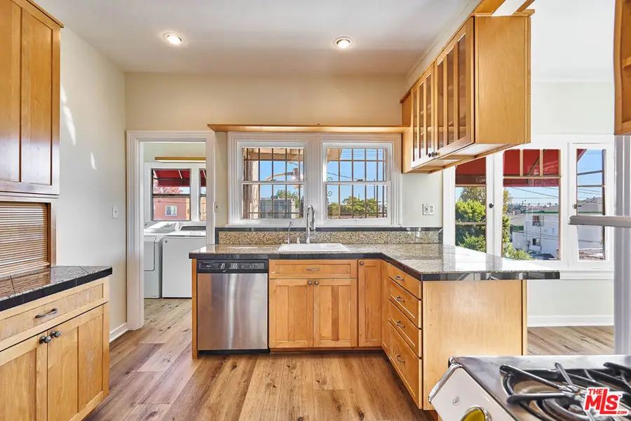 1286 S Highland Avenue, Los Angeles, CA 90019 - Image #2