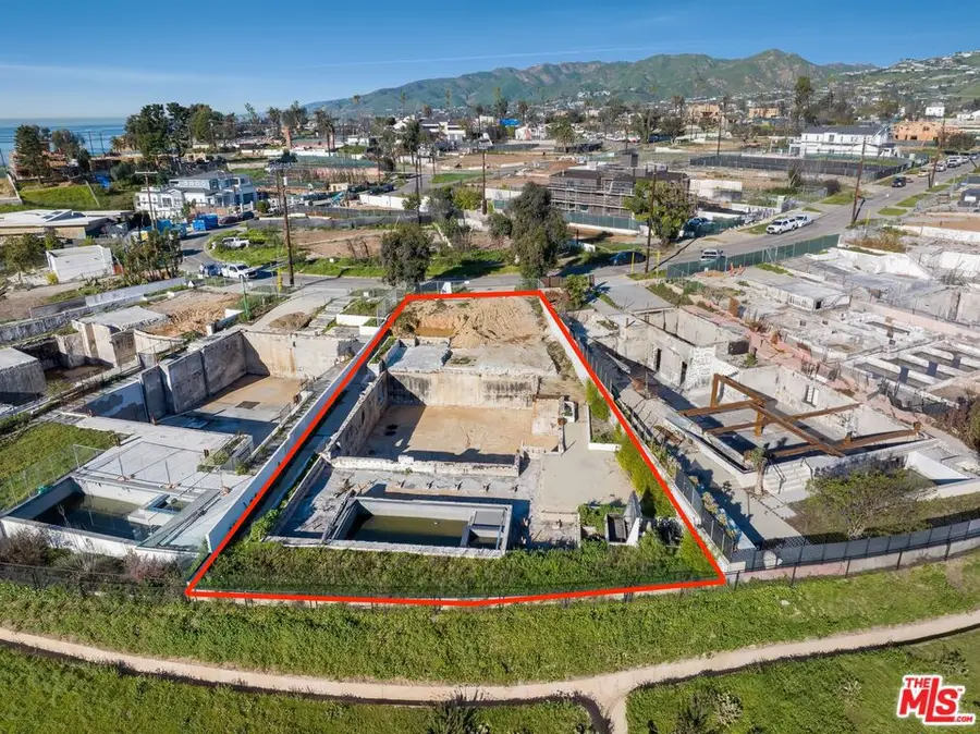 15213 De Pauw Street, Pacific Palisades, CA 90272 - Image #3