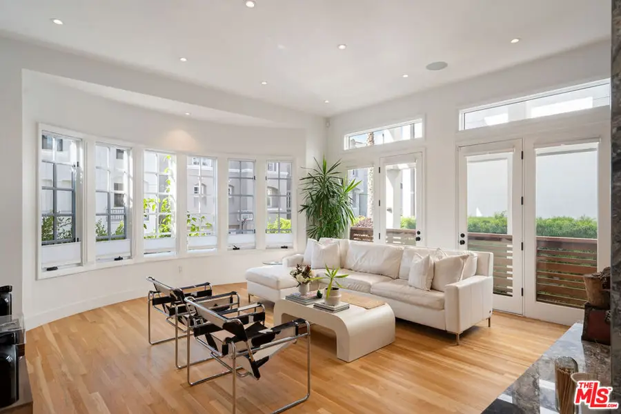 128 Roma Court, Marina Del Rey, CA 90292 - Image #2