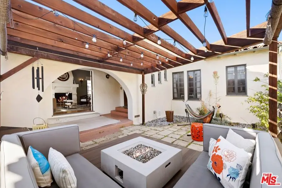 10501 Almayo Avenue, Los Angeles, CA 90064 - Image #3