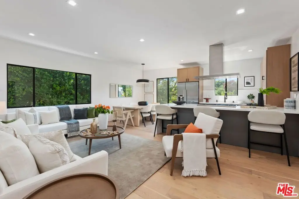 838 N Mansfield Avenue #201, Los Angeles, CA 90038 - Image #1