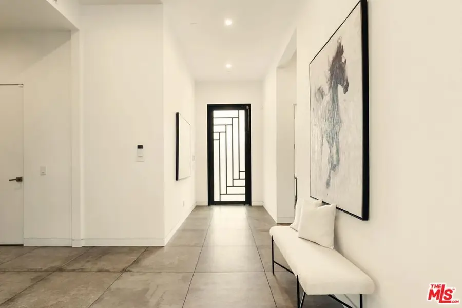 458 S Mansfield Avenue, Los Angeles, CA 90036 - #2