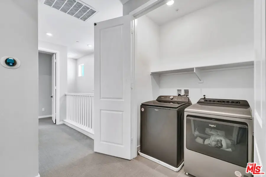 515 Daniel Freeman Circle, Inglewood, CA 90301 - Image #3