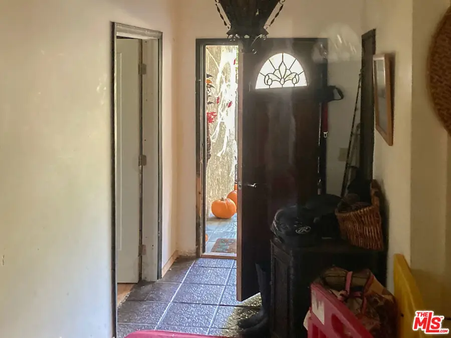 25614 Timpangos Drive, Calabasas, CA 91302 - #3