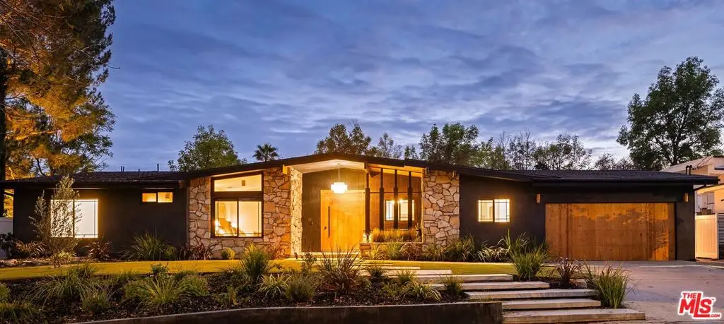 5625 Wilhelmina Avenue, Woodland Hills, CA 91367 - #1